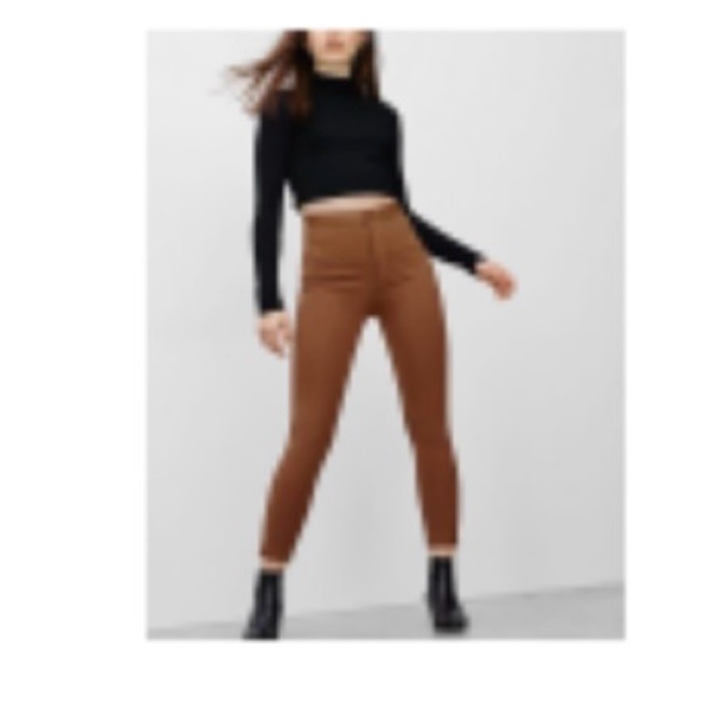 Aritzia brand Talula Fenwick high rise pants